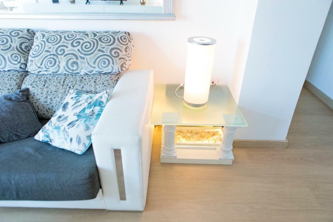 Apartamento Lujo Frente Al Mar Centro De Málaga Eksteriør billede